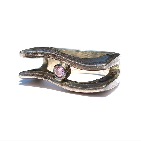 Vintage Sterling Silver Pink Cubic Zirconia Ring 6 - Picture 3 of 8